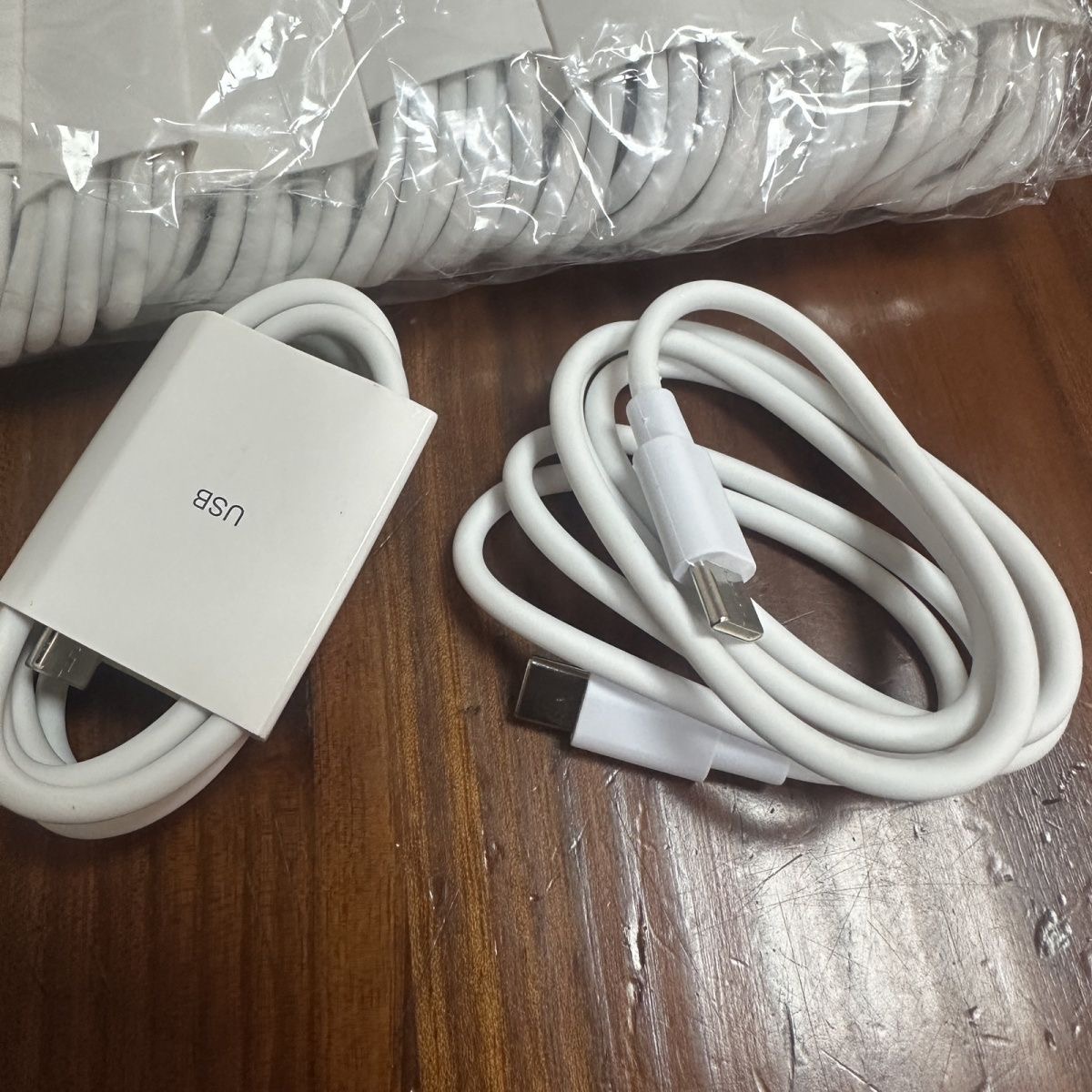 1000 pièces Câble de charge rapide Double USB-C pour Xiaomi – Câble Type-C 1 m blanc avec emballage carton