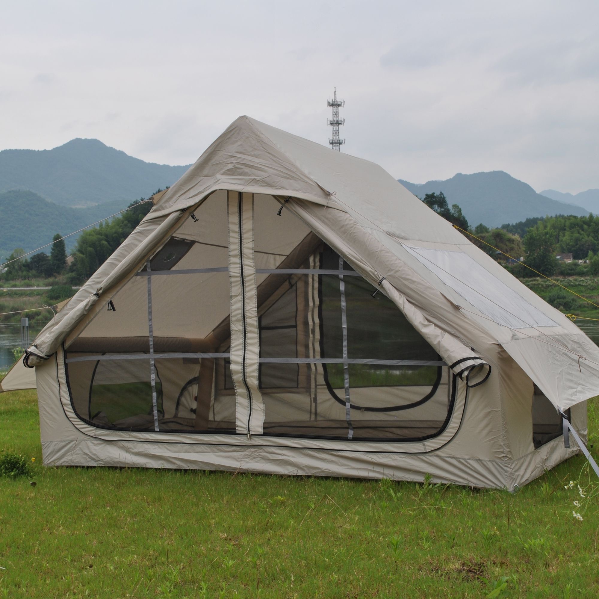 Tente gonflable 4 à 6 personnes avec toit transparent